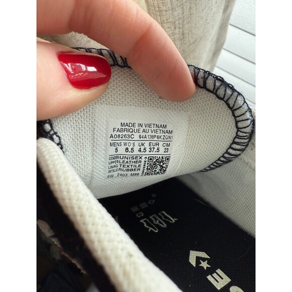 Converse Run Star Trainer Low-Top Black White Egret Gum Honey Womens 6.5 Mens 5 - Picture 7 of 10